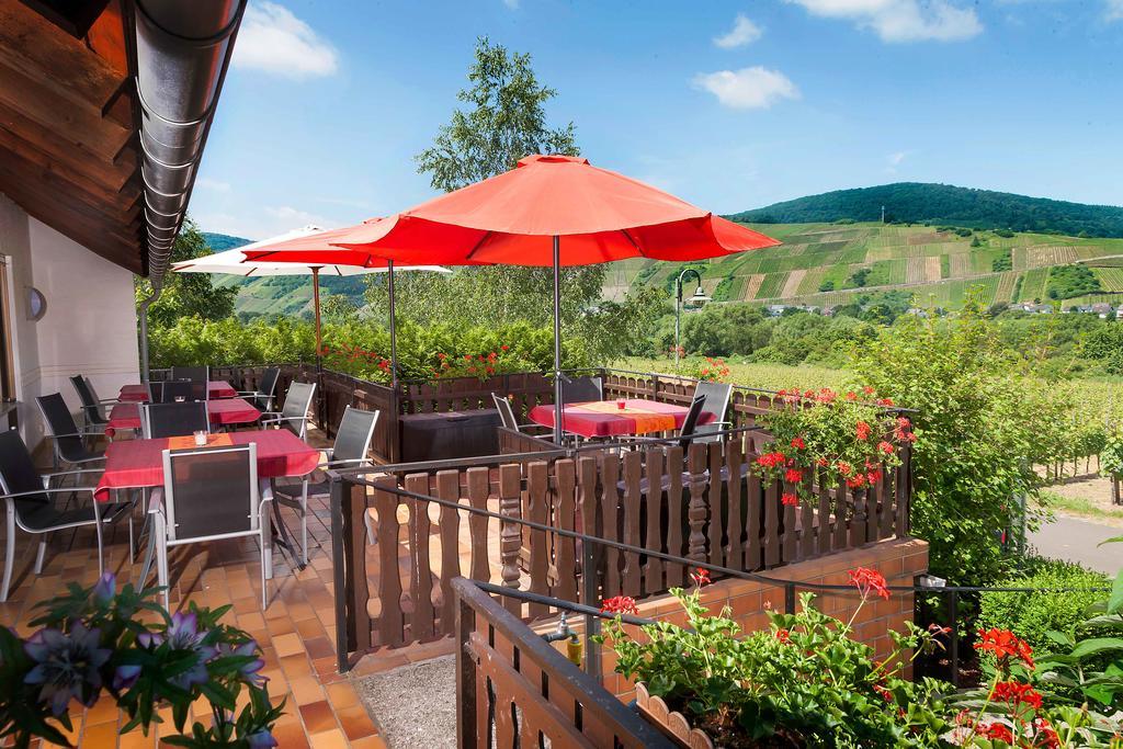 Pension Und Weingut Moselblick 布劳讷贝格 外观 照片